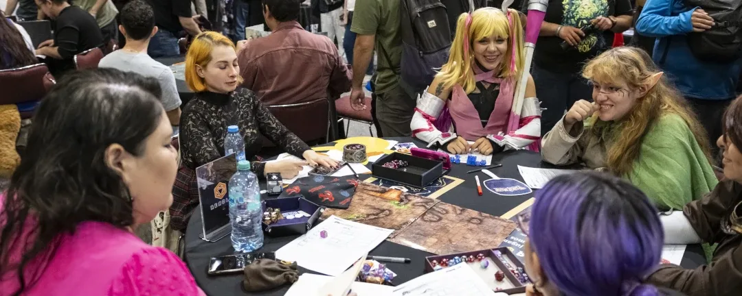 Dónde jugar tu primera partida de rol en México: tiendas, cafés roleros y convenciones